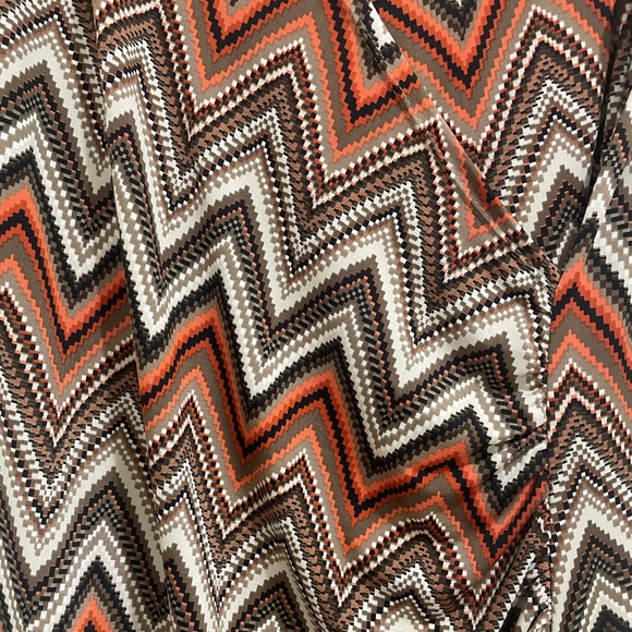 Chevron Patterned Dress - Picture 6 of 6